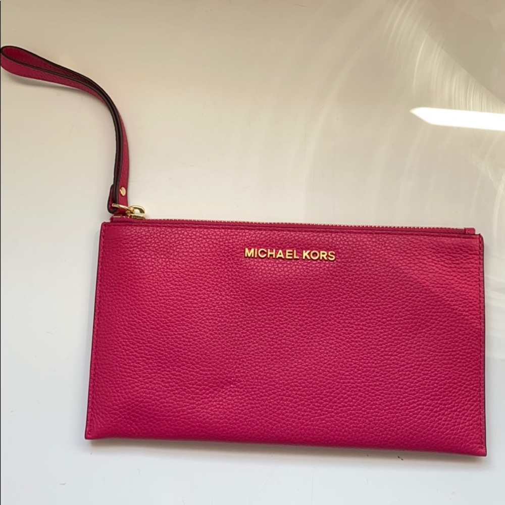 Michael Kors wallet/wristlet